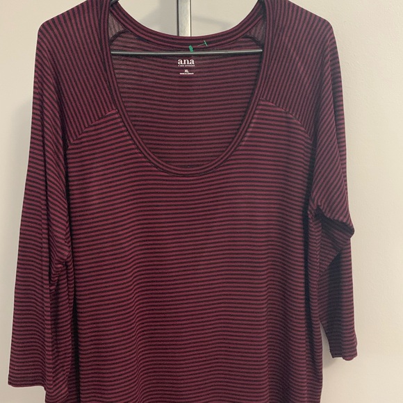 A.n.a Black and Burgundy Layering Top - Picture 3 of 16